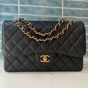 Classic Chanel Jumbo Double Flap Bag